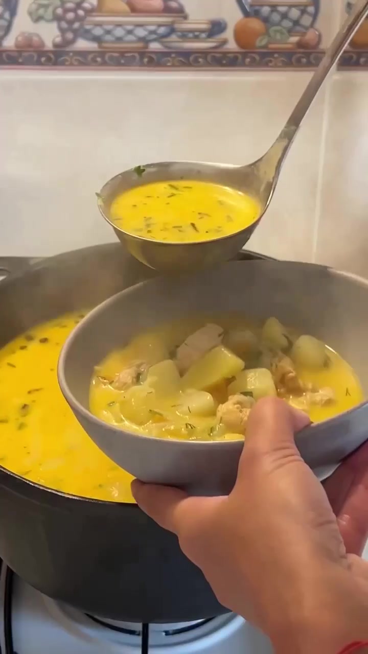 Сырный куриный суп